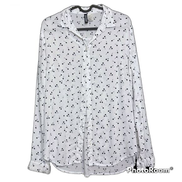Divided by H&M White and Black Button Down Cherry Shirt Size 2 - Picture 1 of 6